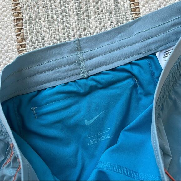Nike Icon Clash Tempo Luxe Blue Running Shorts Women’s Small - Picture 7 of 11